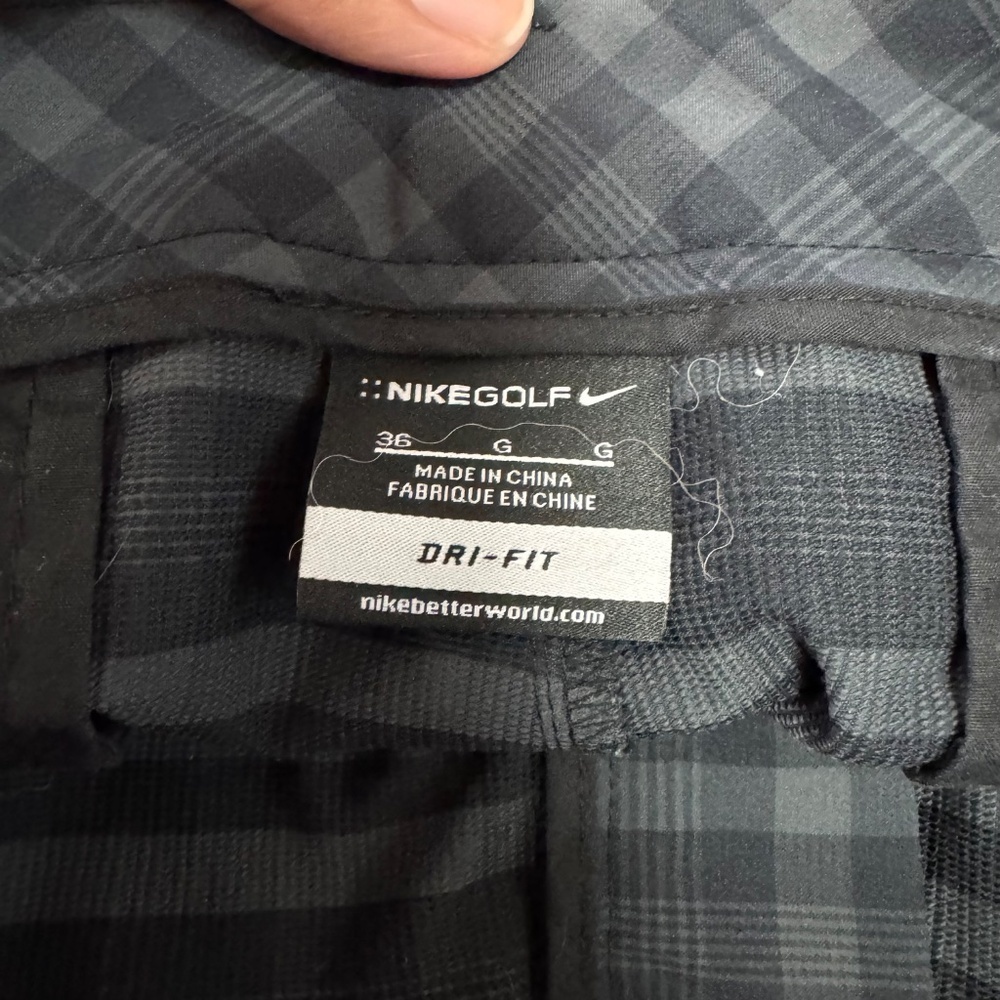 Nike Golf Plaid Shorts Size 36 Gray Black Sporty Outdoors Casual Neutral Minimal - Picture 6 of 10